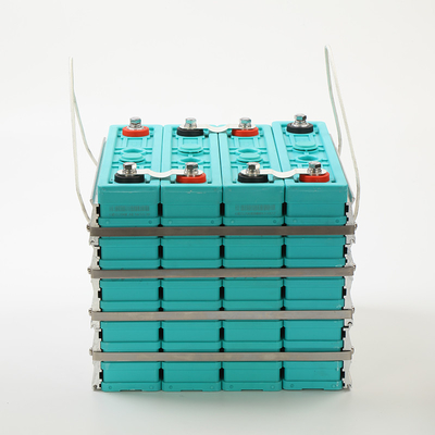 Guter Preis 12.8v Lithium-Eisenphosphat-Batterie Zelle 200Ah Lithium-Batterie für Energiespeichersystem online