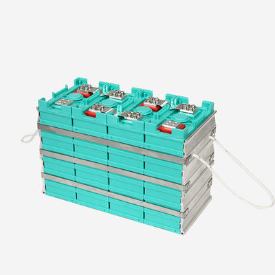 Guter Preis 3.2V 60Ah 3000 fährt LiFePO4 Li Ion Battery With pp. Shell rad online